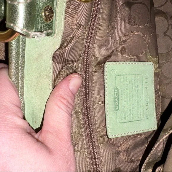 Coach Elegant Green and Tan Woven Women's Bag - Picture 9 of 10